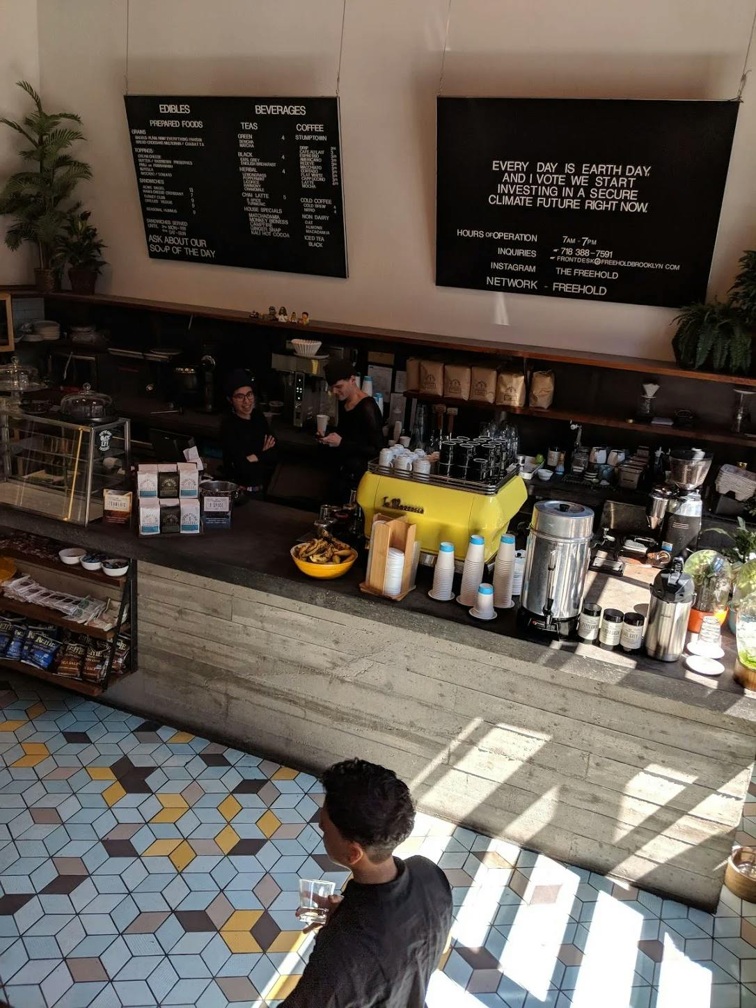 Freehold, Williamsburg Coffee Shop