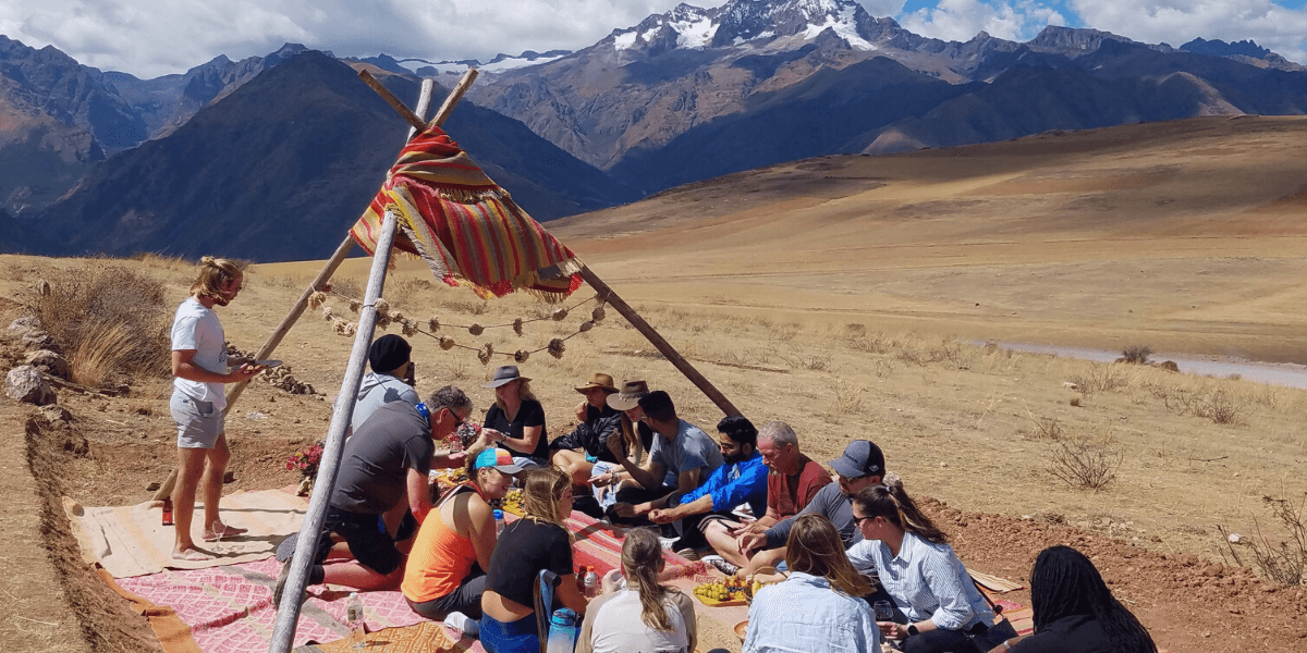group eating lunch in peru